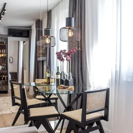 Seafront Luxury Pere Apartment Split