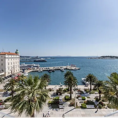 Seafront Luxury Pere 斯普利特